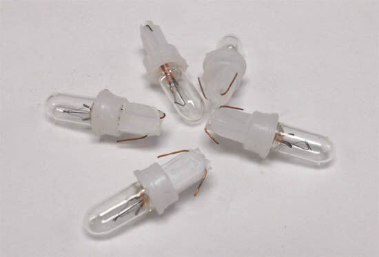 8352 (5) Light Bulbs 14 Volt Plug In, Lionel Parts